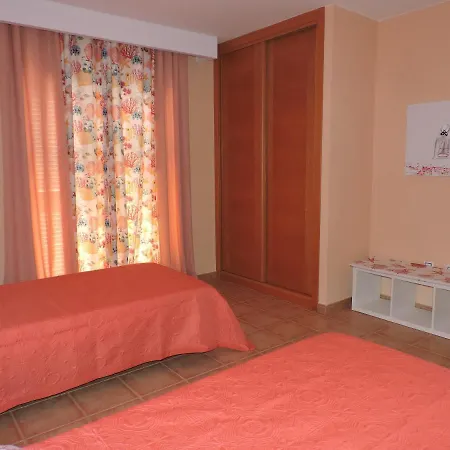 Ventura - Piscina Climatizada & Aire Acondicionado 科斯塔卡莱塔