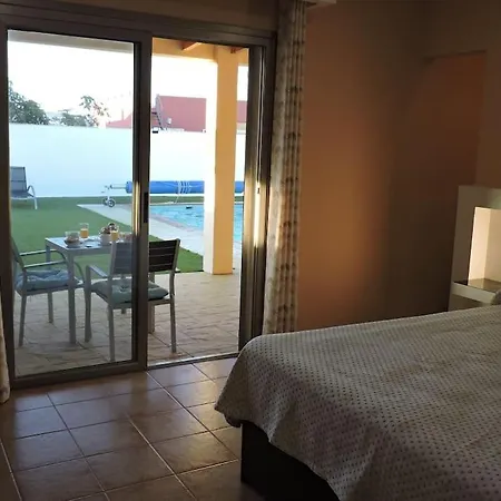 Ventura - Piscina Climatizada & Aire Acondicionado 别墅 *