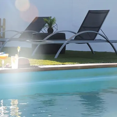 Ventura - Piscina Climatizada & Aire Acondicionado